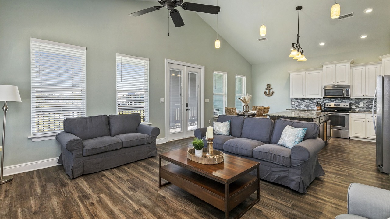 Photo of Livingroom in Hackberry