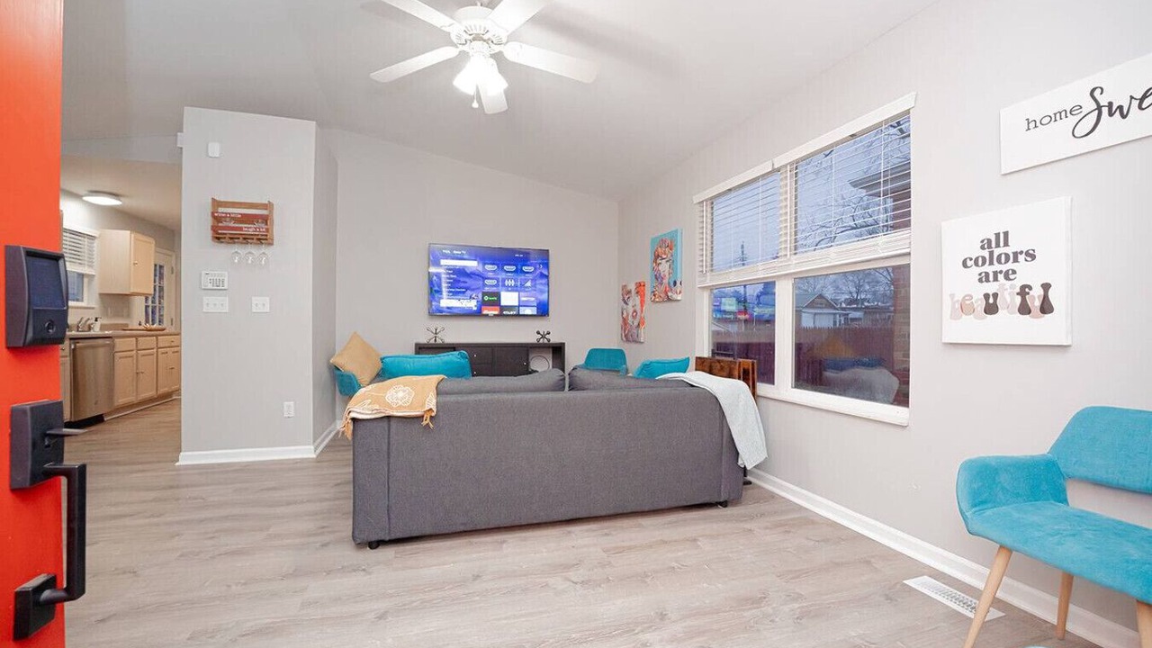 Photo of Livingroom in St. Louis