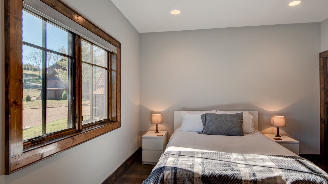Photo of Bedroom in Elk Park