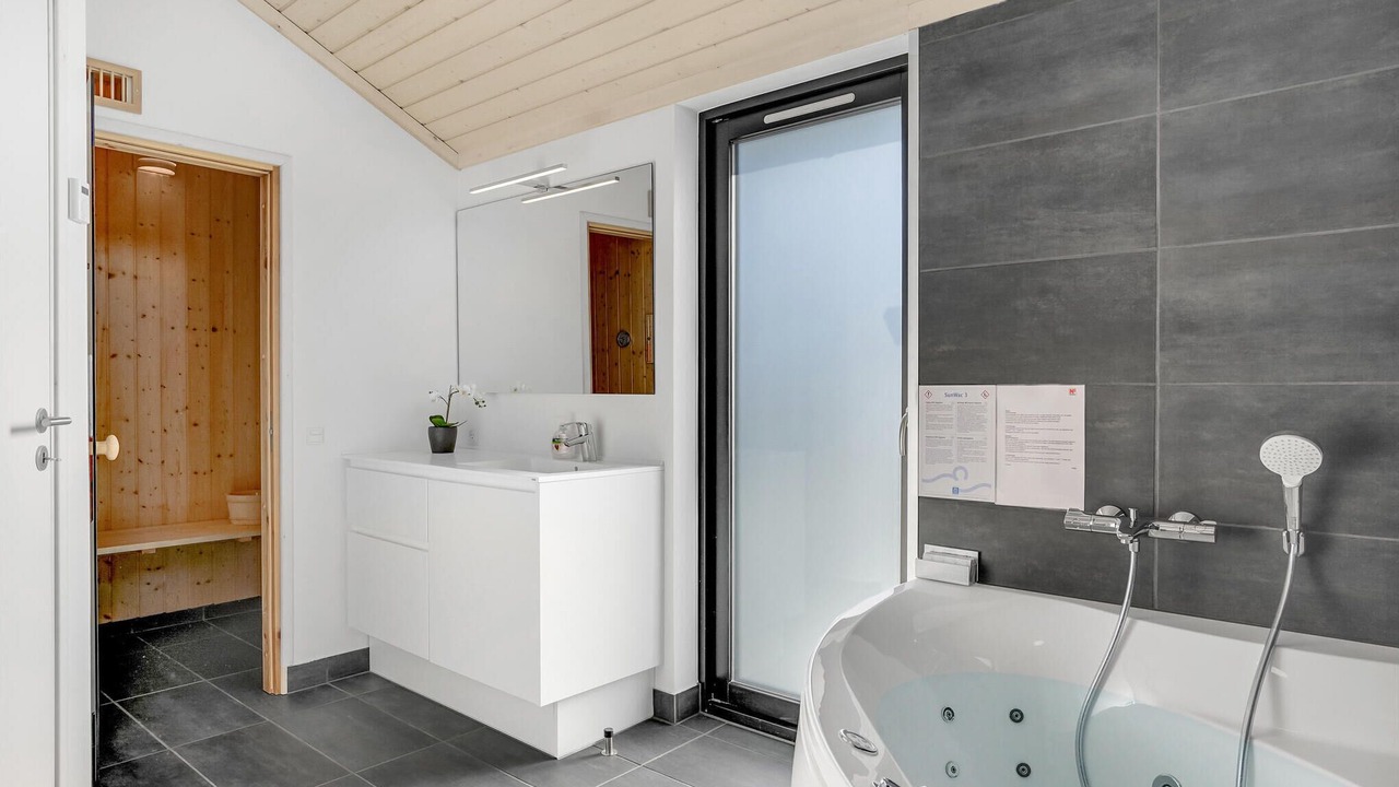 Photo of Bathroom in Egsmark Strand