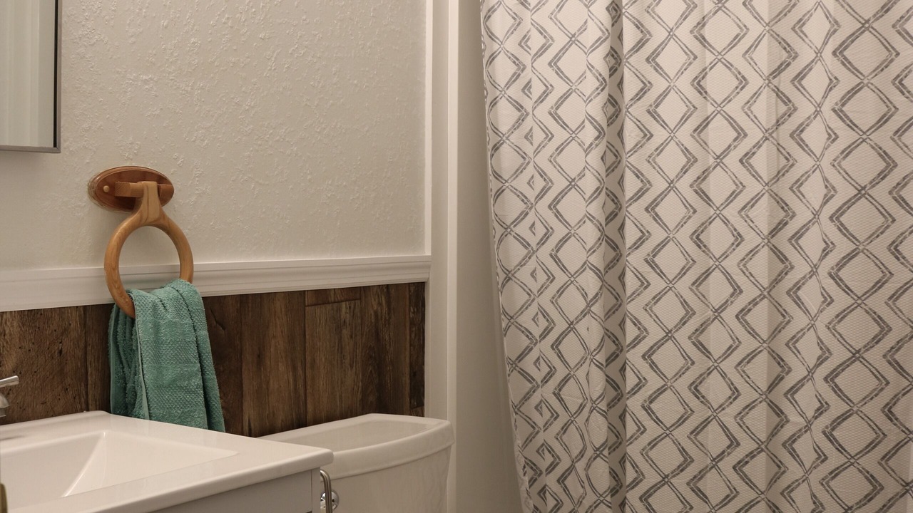 Photo of Bathroom in Rock Stream