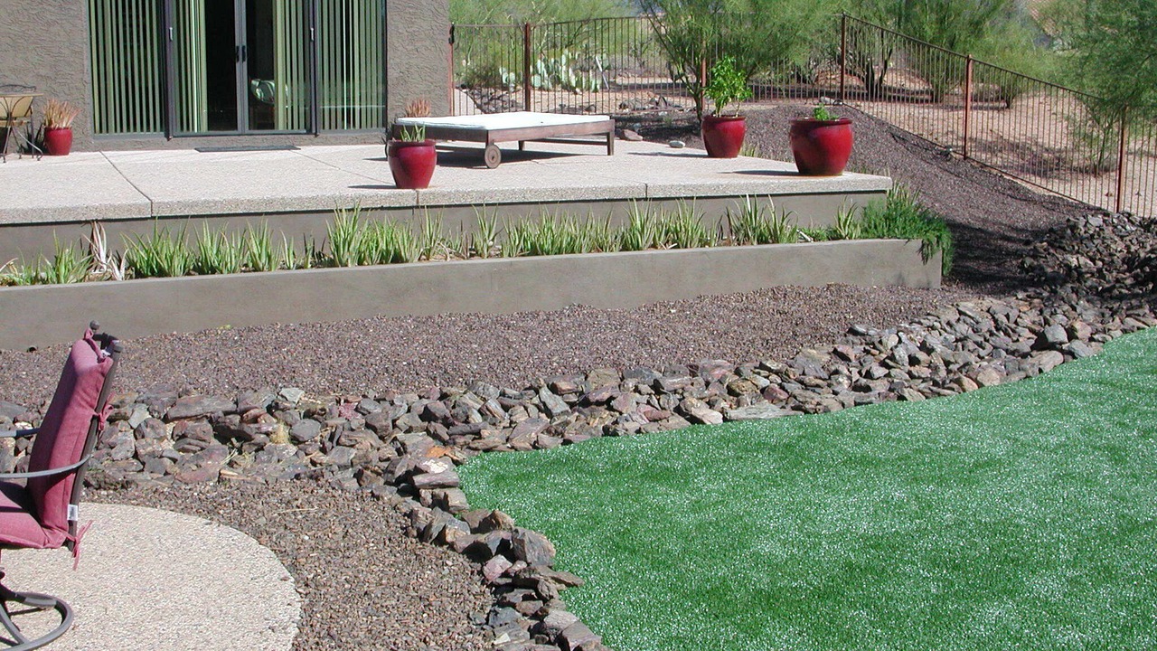 Photo of Outdoor in Velvet Shadows