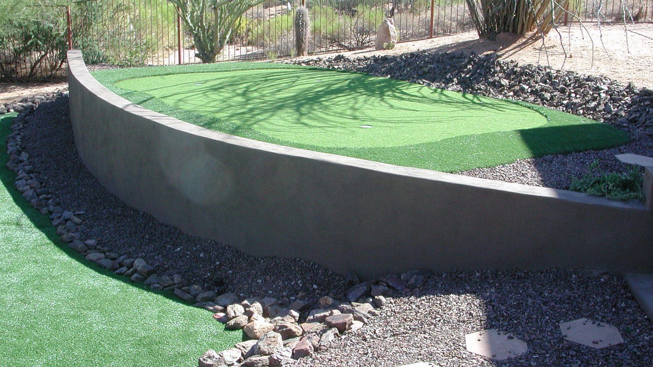 Photo of Outdoor in Velvet Shadows