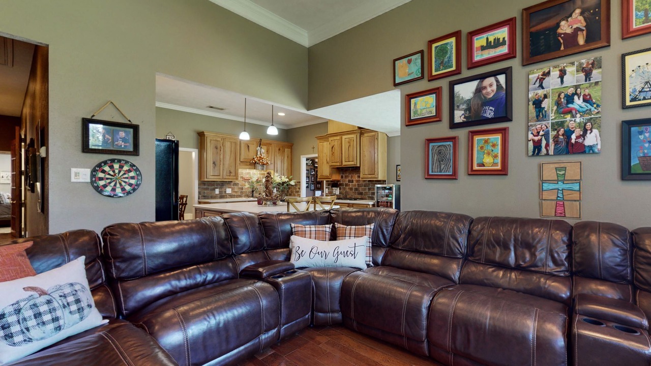 Photo of Bedroom in Navasota