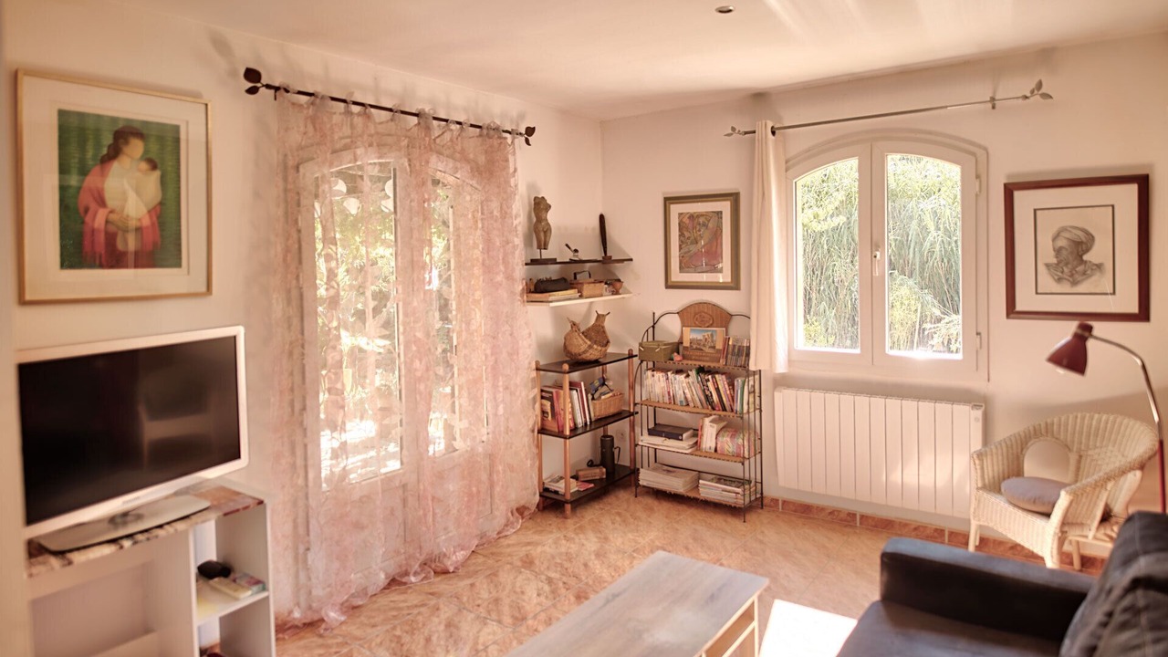 Photo of Livingroom in Neffies