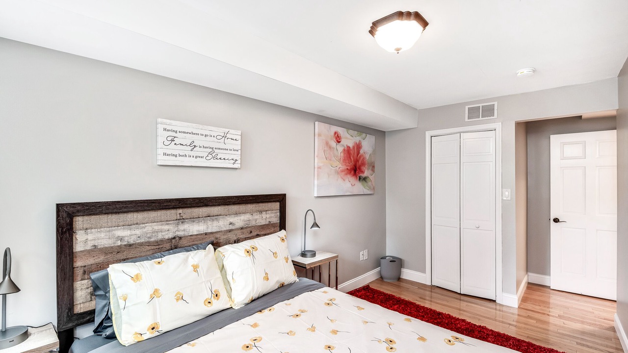 Photo of Bedroom in Fairmount