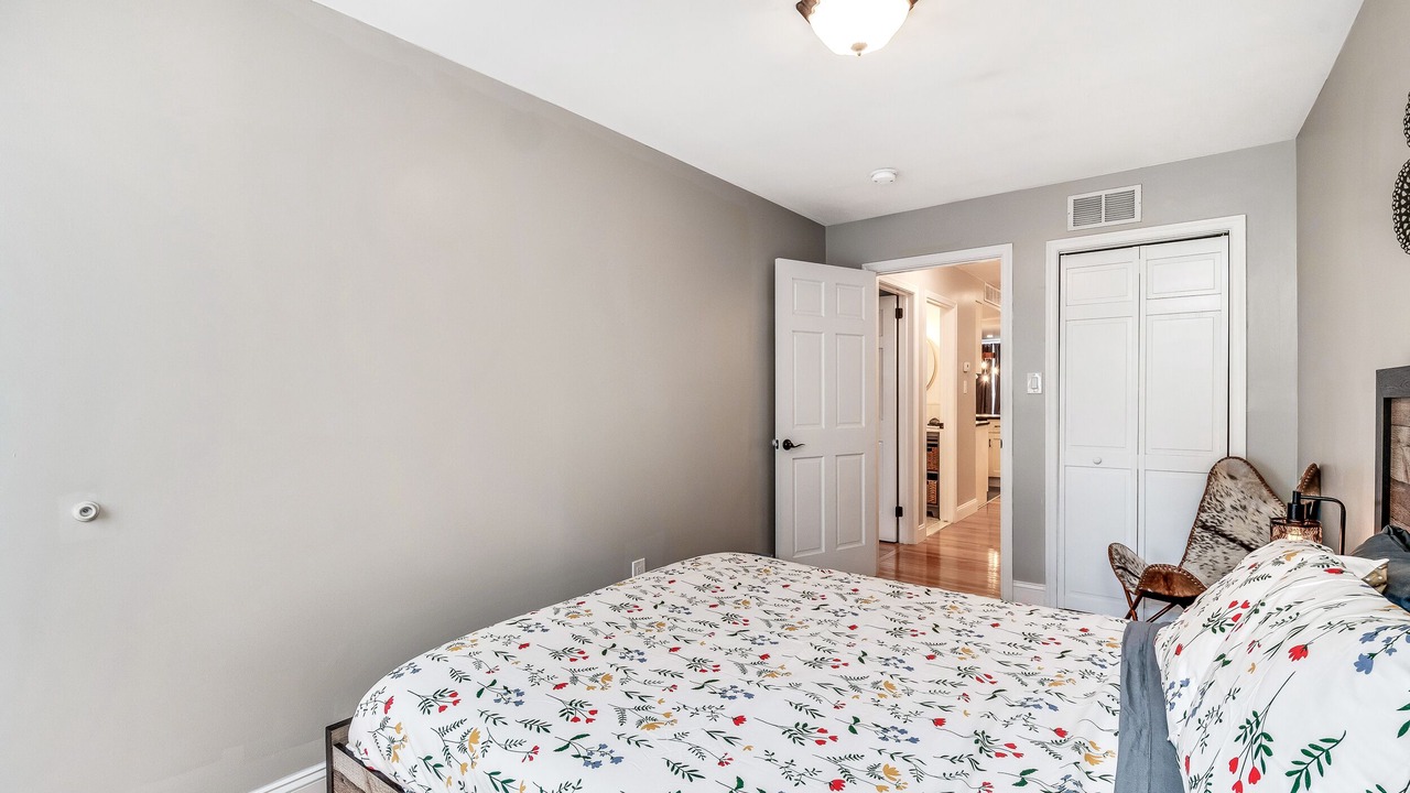 Photo of Bedroom in Fairmount