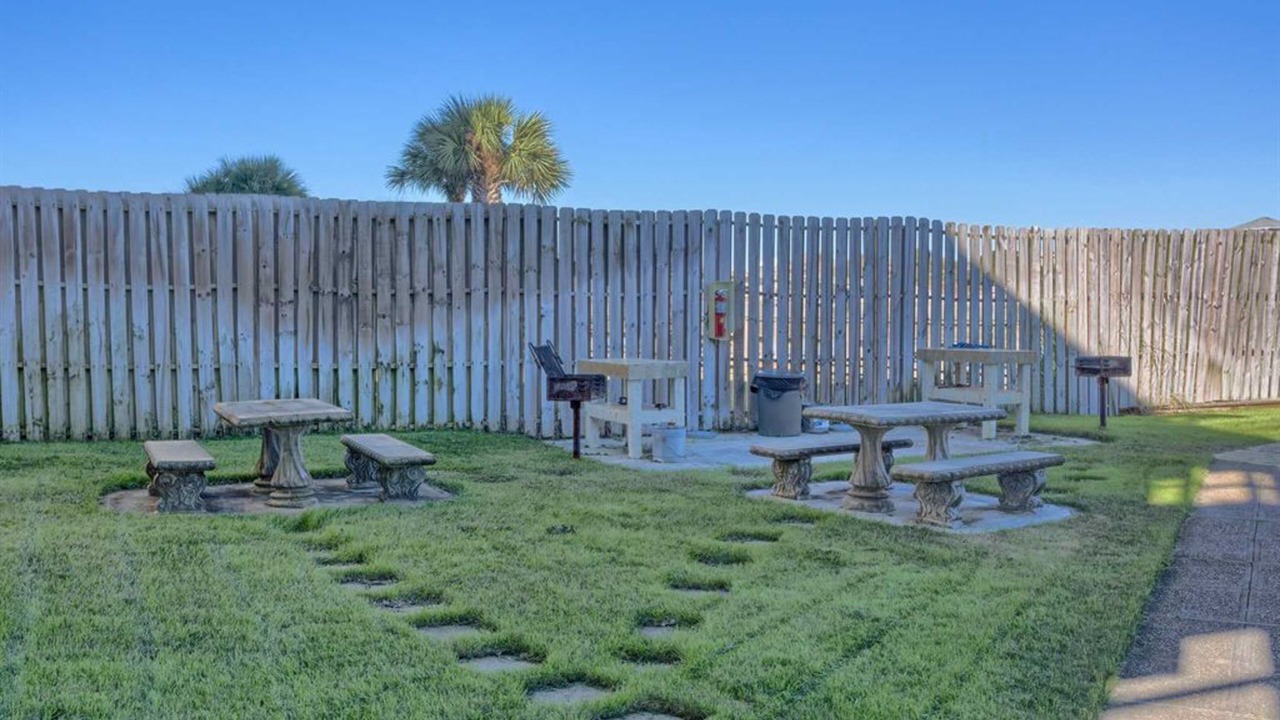 Photo of Outdoor in Orange Beach East