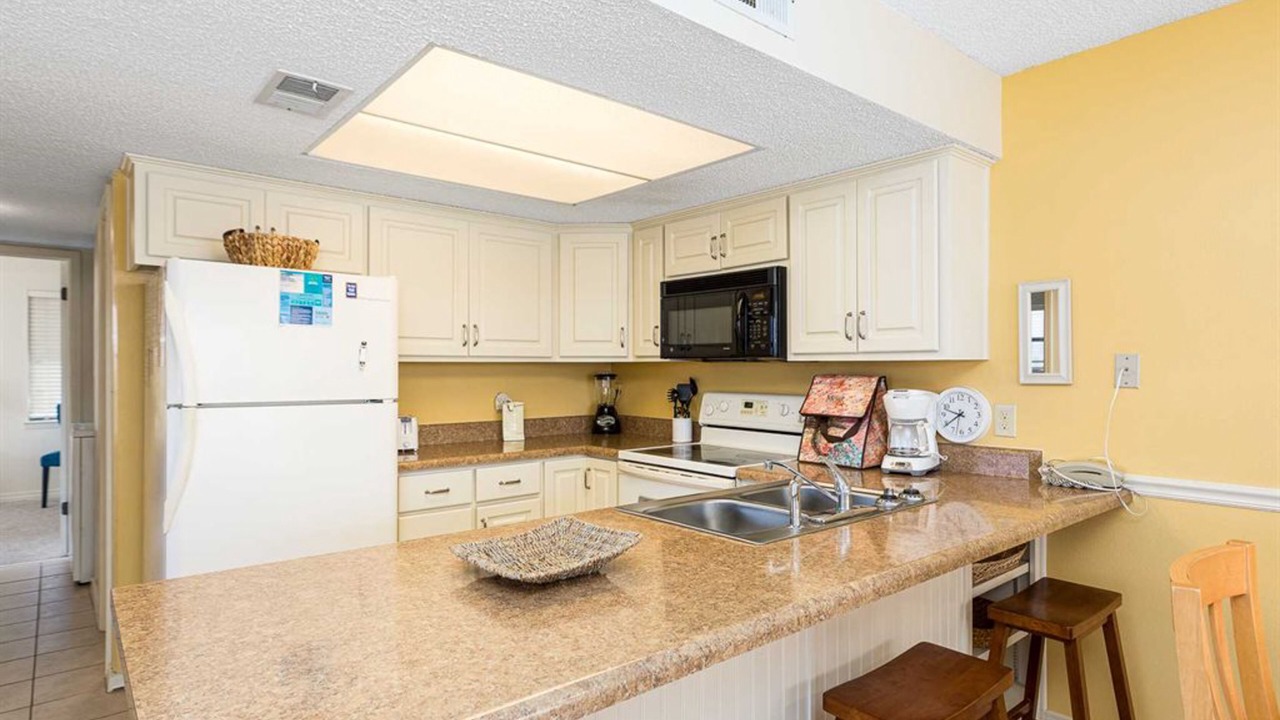 Photo of Kitchen in Orange Beach East