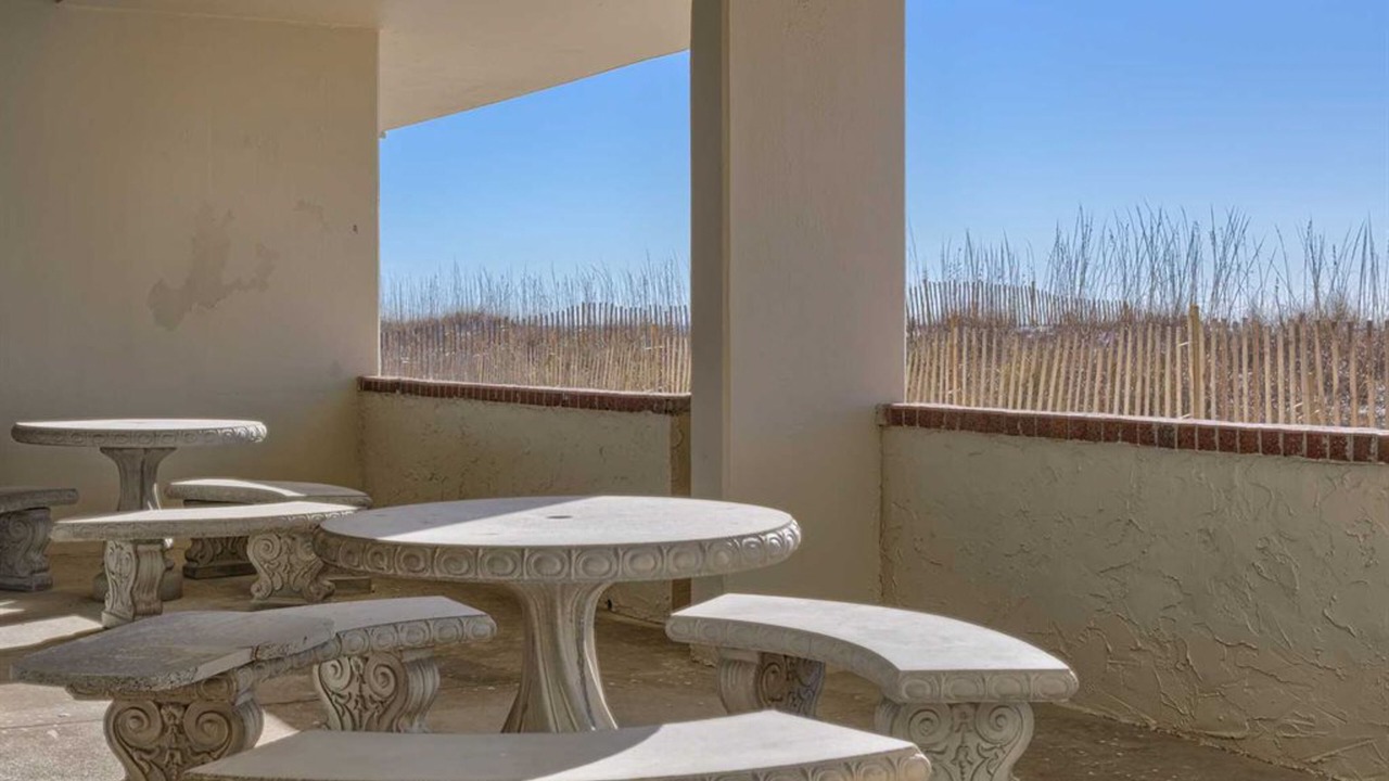 Photo of Outdoor in Orange Beach East