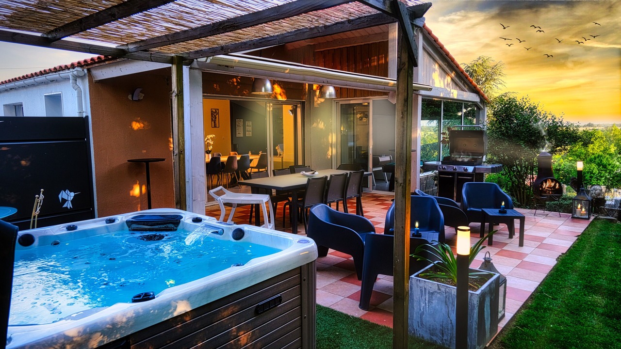 Photo of Patio Balcony in Saint-Paul-en-Pareds