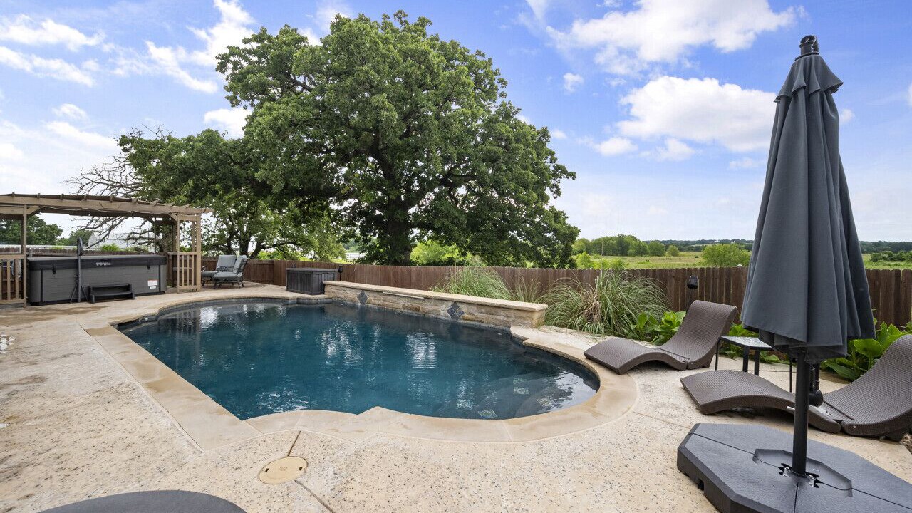 Photo of Others in Burleson