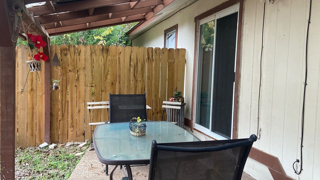 Photo of Outdoor in McNeil