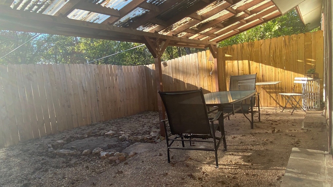 Photo of Outdoor in McNeil