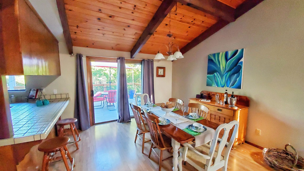 Photo of Livingroom in North Auburn