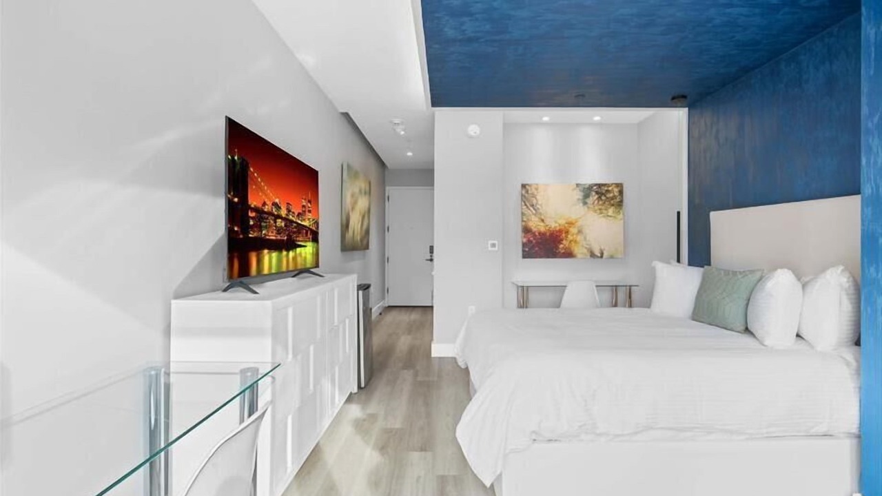 Photo of Others in Port Morris