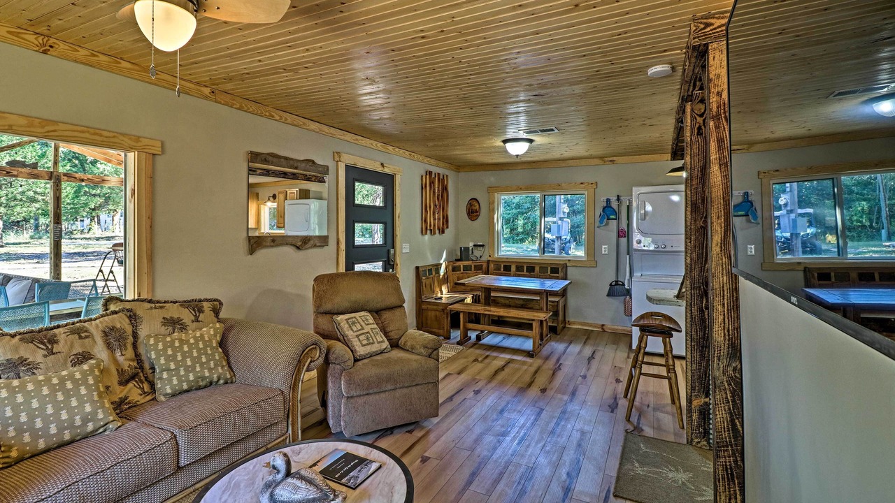 Photo of Livingroom in Elizabeth
