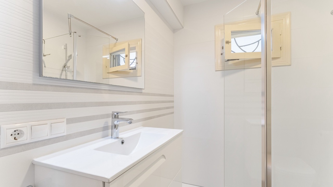 Photo of Bathroom in Cabo Roig