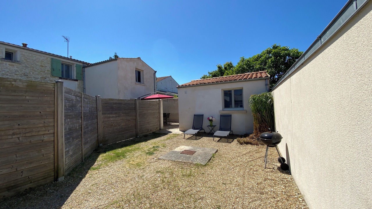 Photo of Patio Balcony in Le Chateau-d'Oleron