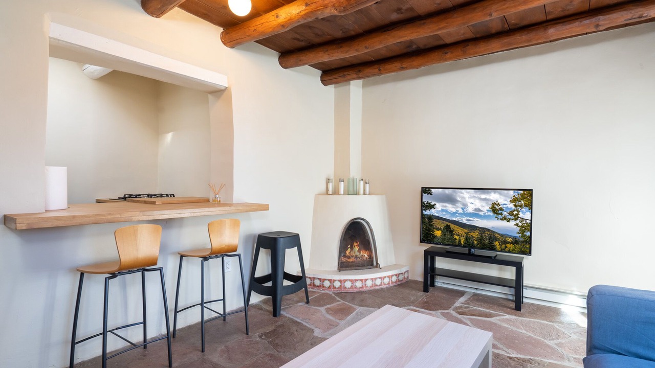 Photo of Livingroom in Historic Eastside