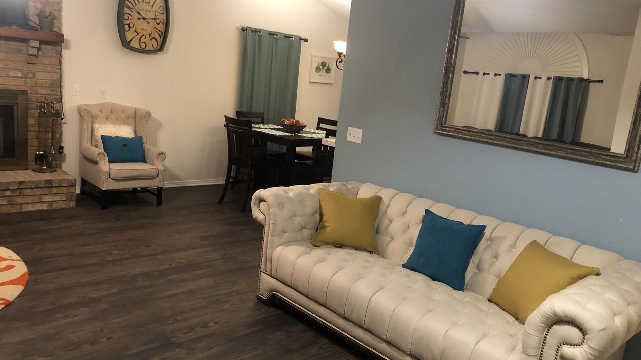 Photo of Livingroom in Elkins