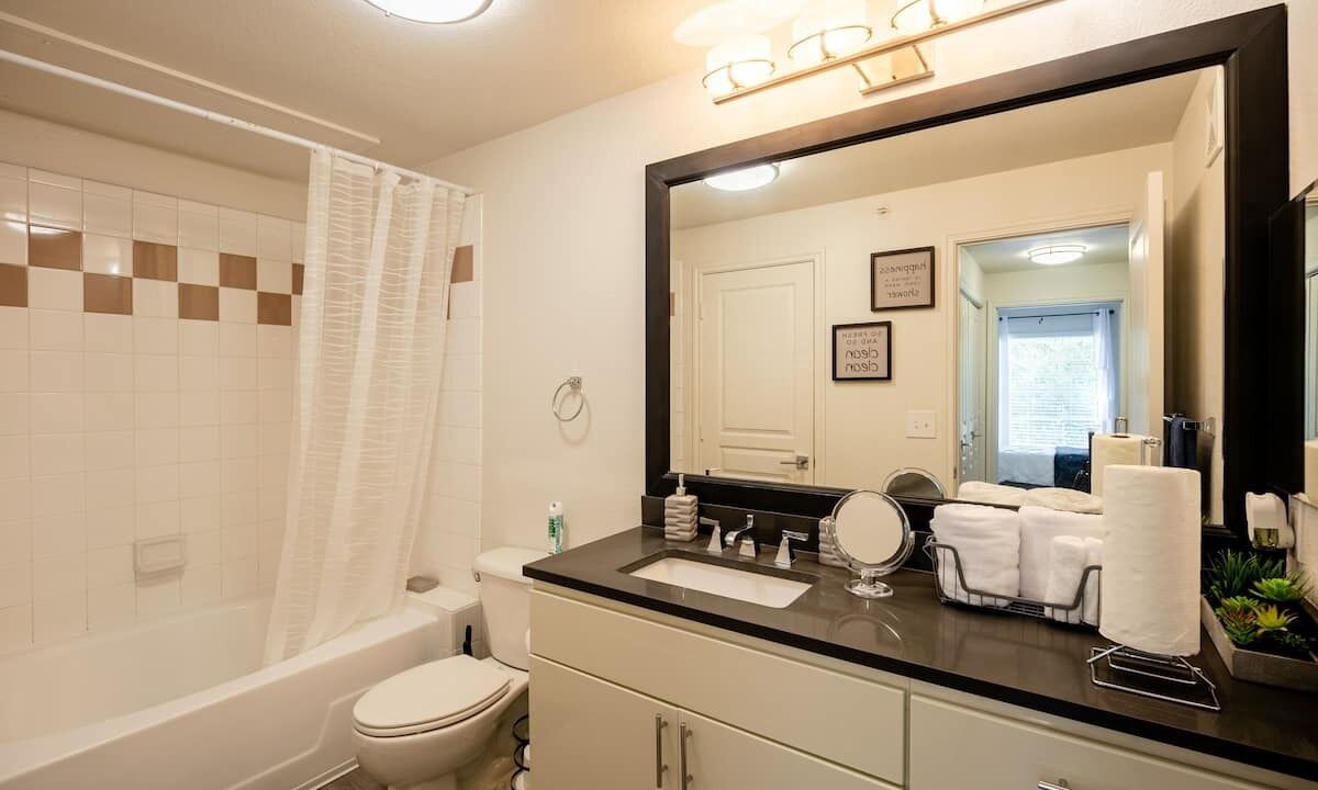 Photo of Bathroom in East Riverside - Oltorf