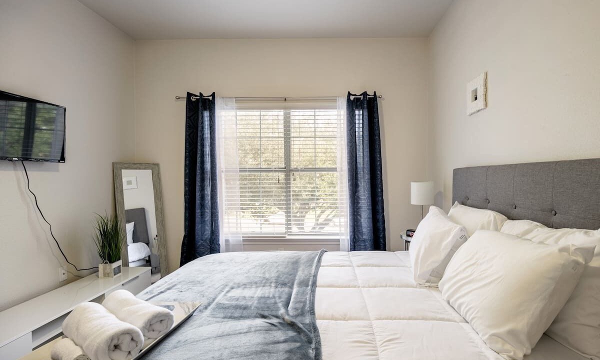 Photo of Bedroom in East Riverside - Oltorf