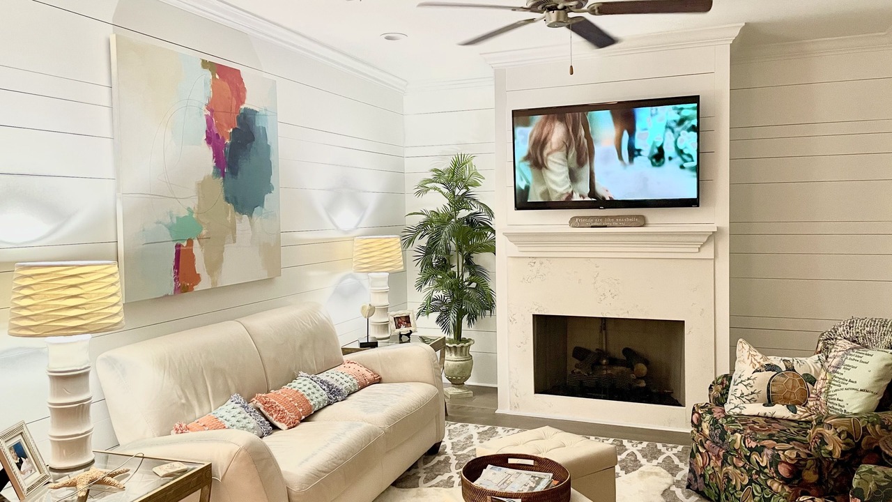 Photo of Livingroom in Epworth Acres