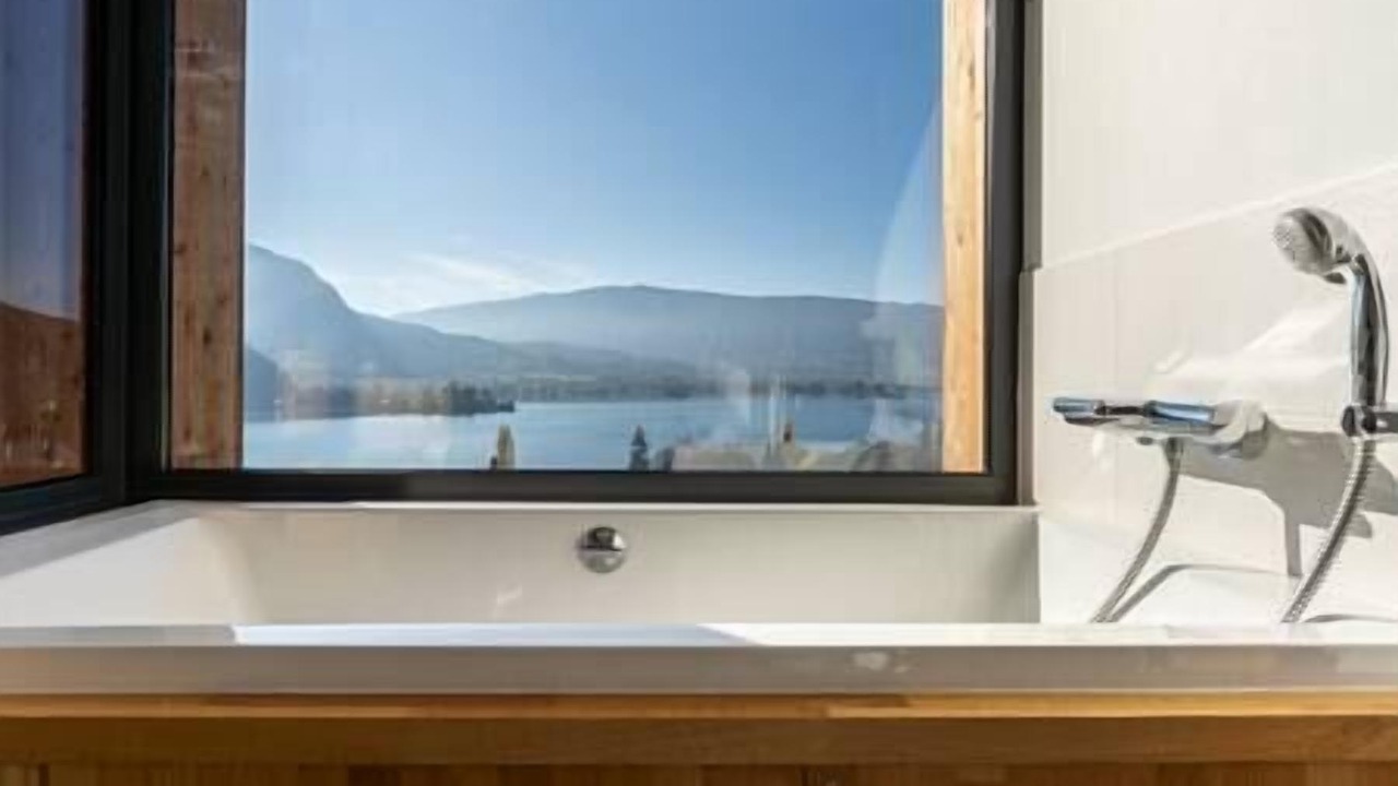 Photo of Bathroom in Talloires-Montmin