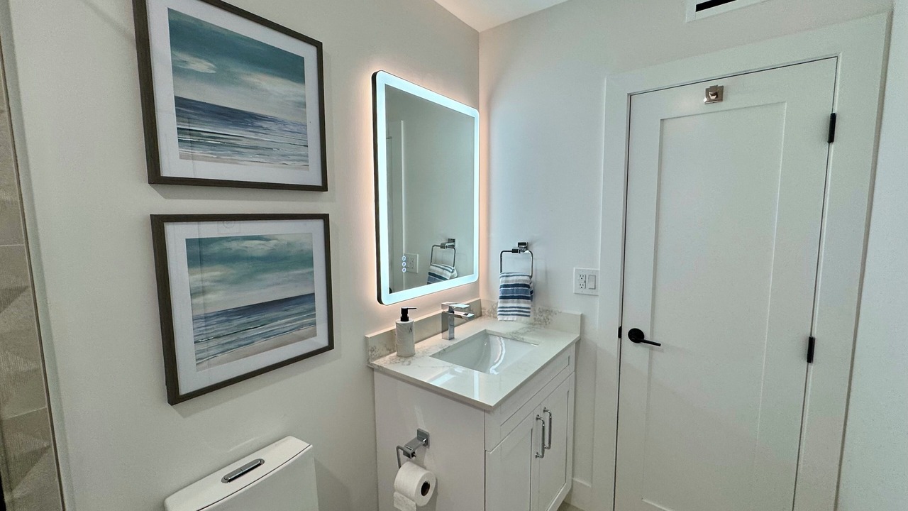 Photo of Bathroom in Hendricks and Venice Isles