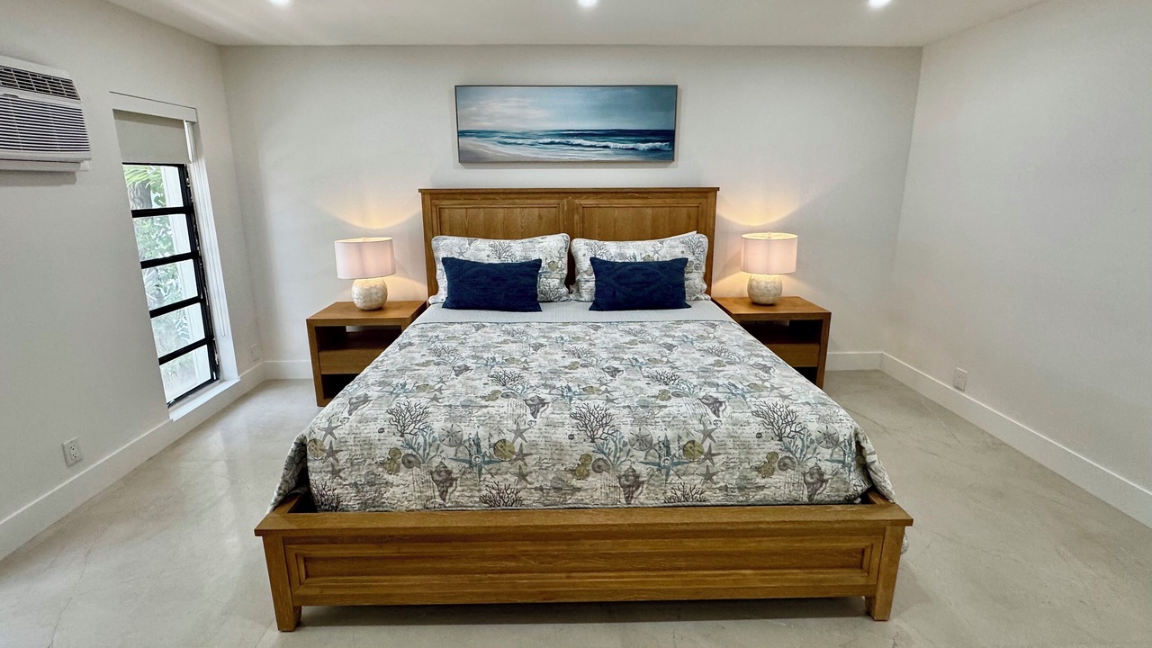 Photo of Bedroom in Hendricks and Venice Isles