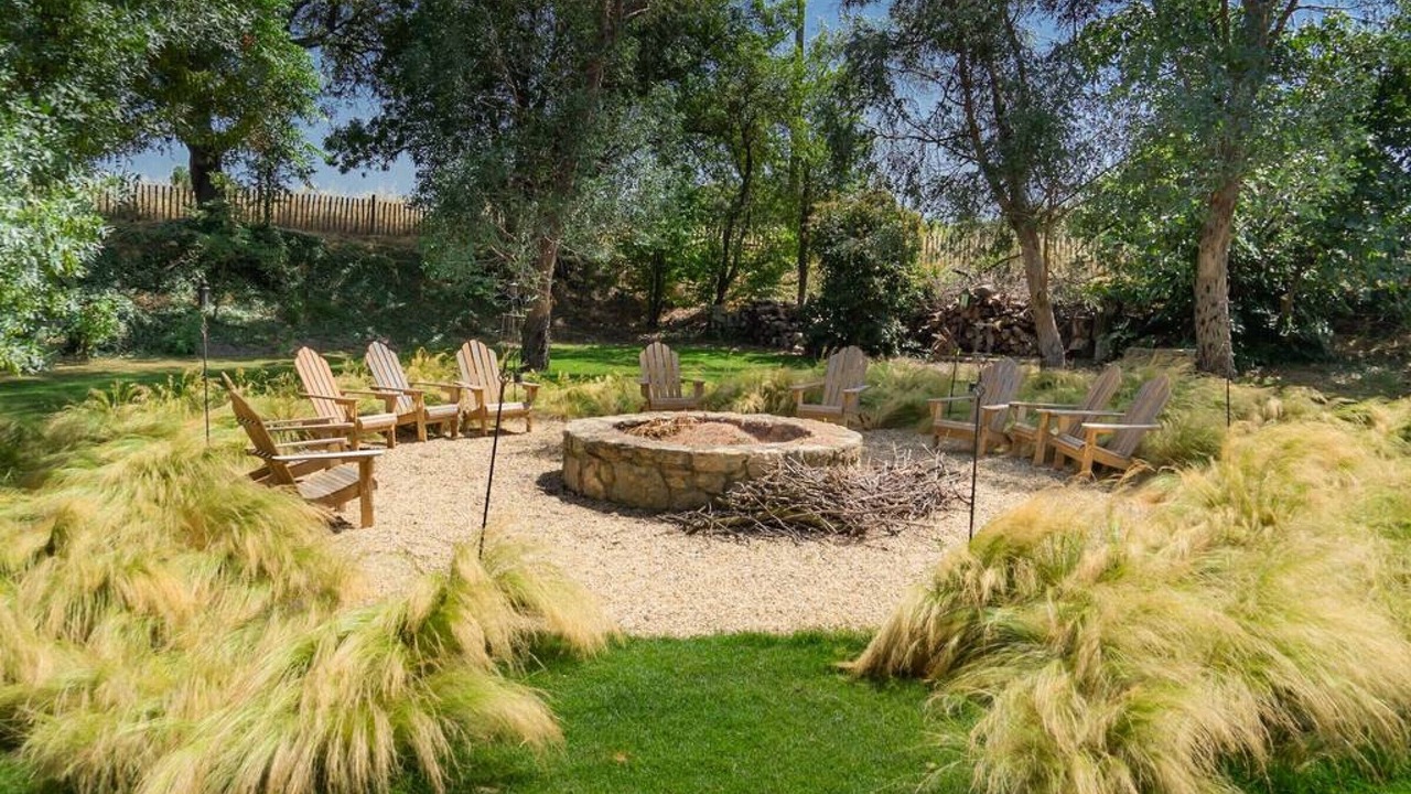 Photo of Outdoor in Cabrials