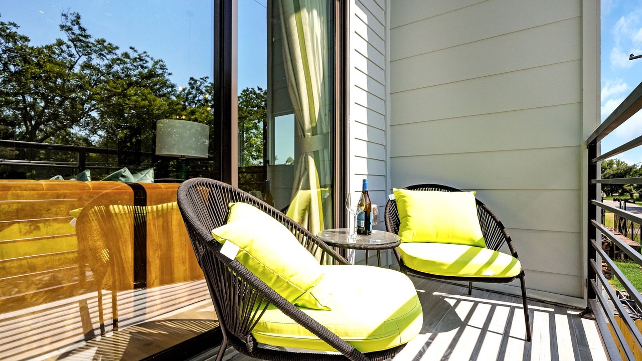 Photo of Outdoor in Riverside Terrace