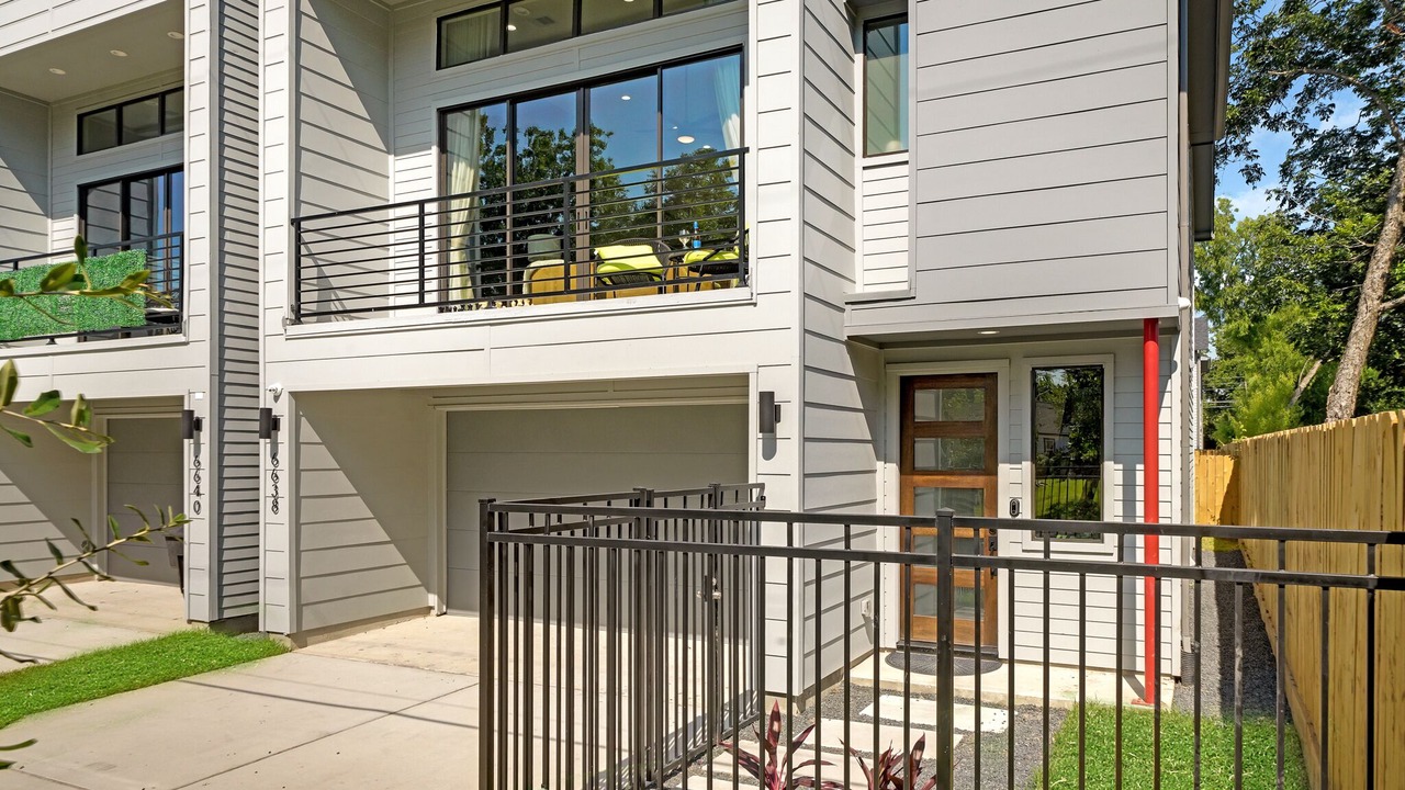 Photo of Outdoor in Riverside Terrace