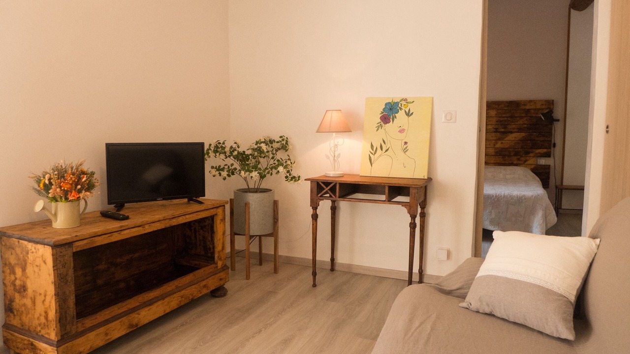 Photo of Bedroom in Montbrun-des-Corbieres