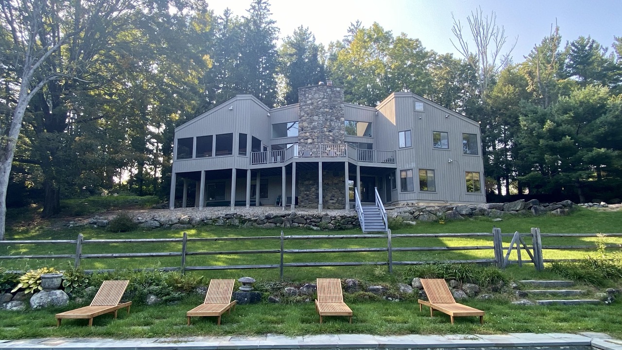 Photo of Outdoor in Redding Ridge