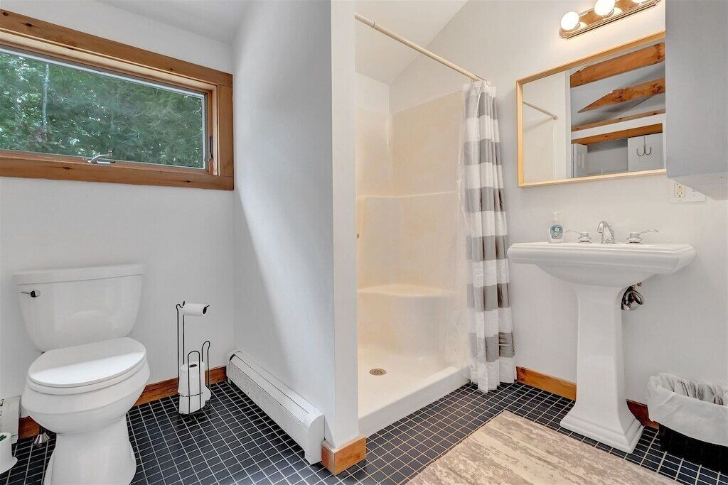 Photo of Bathroom in Ogunquit