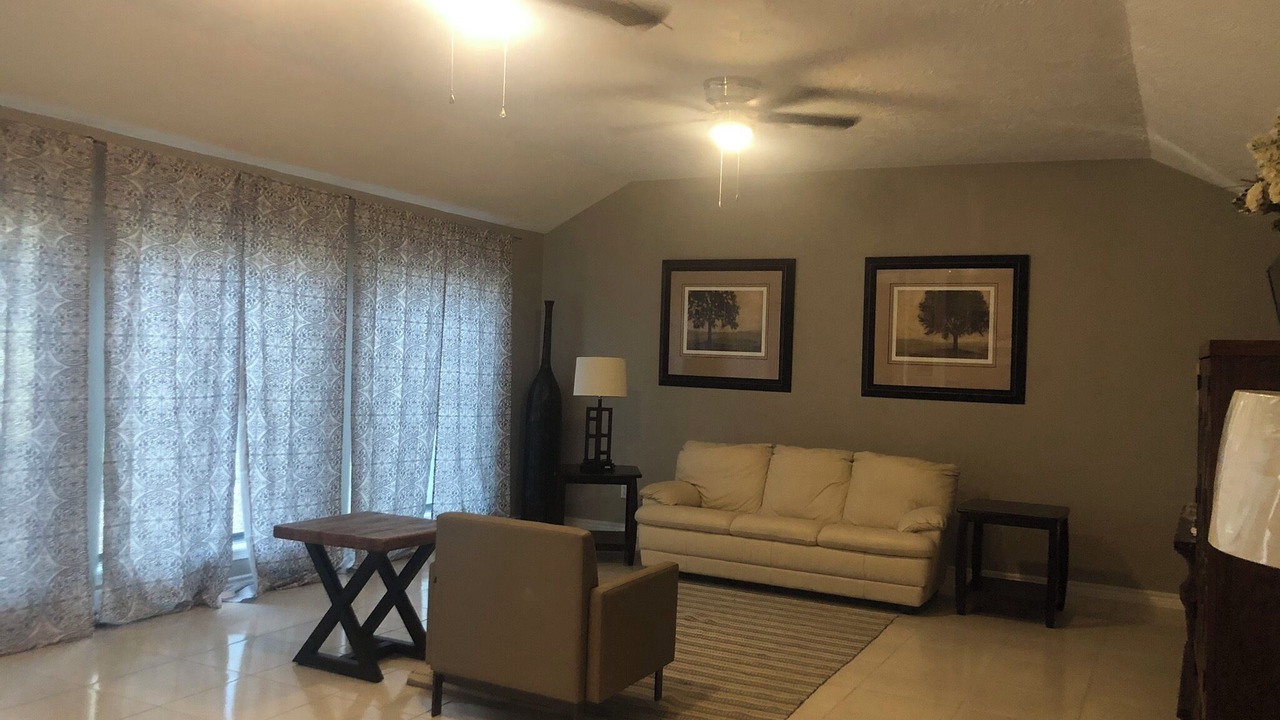 Photo of Livingroom in Crosby