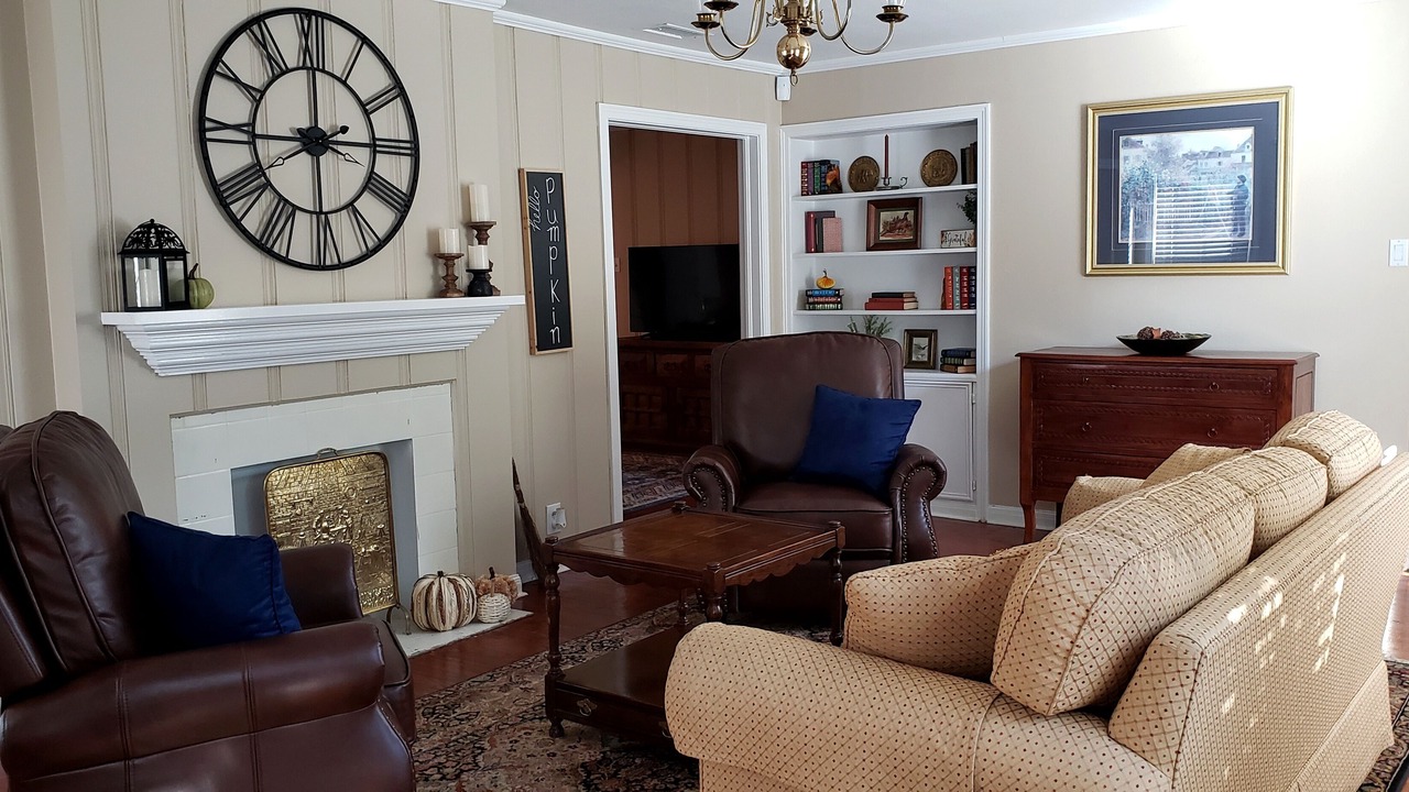 Photo of Livingroom in Tyler