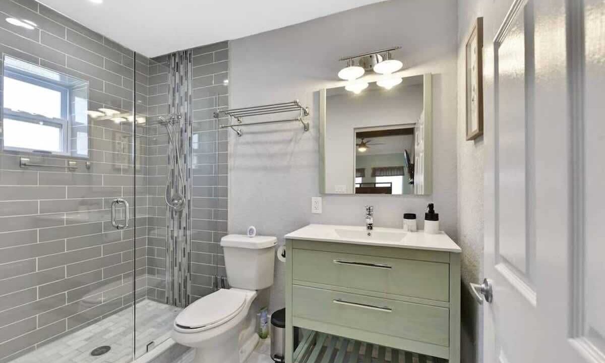 Photo of Bathroom in South Corals