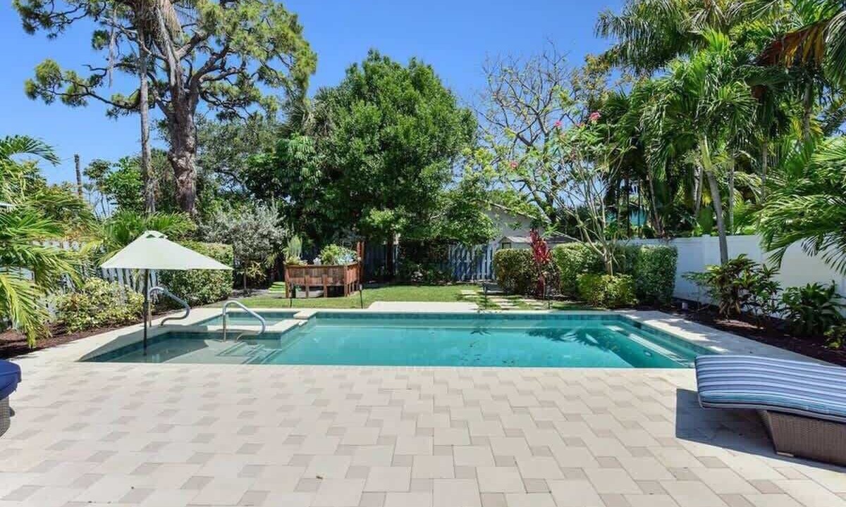 Photo of Outdoor in South Corals