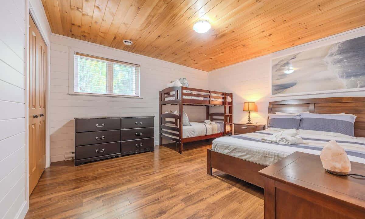 Photo of Bedroom in Petite-Riviere-Saint-Francois