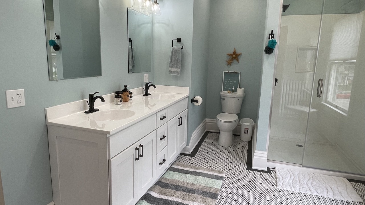 Photo of Bathroom in Storm Lake