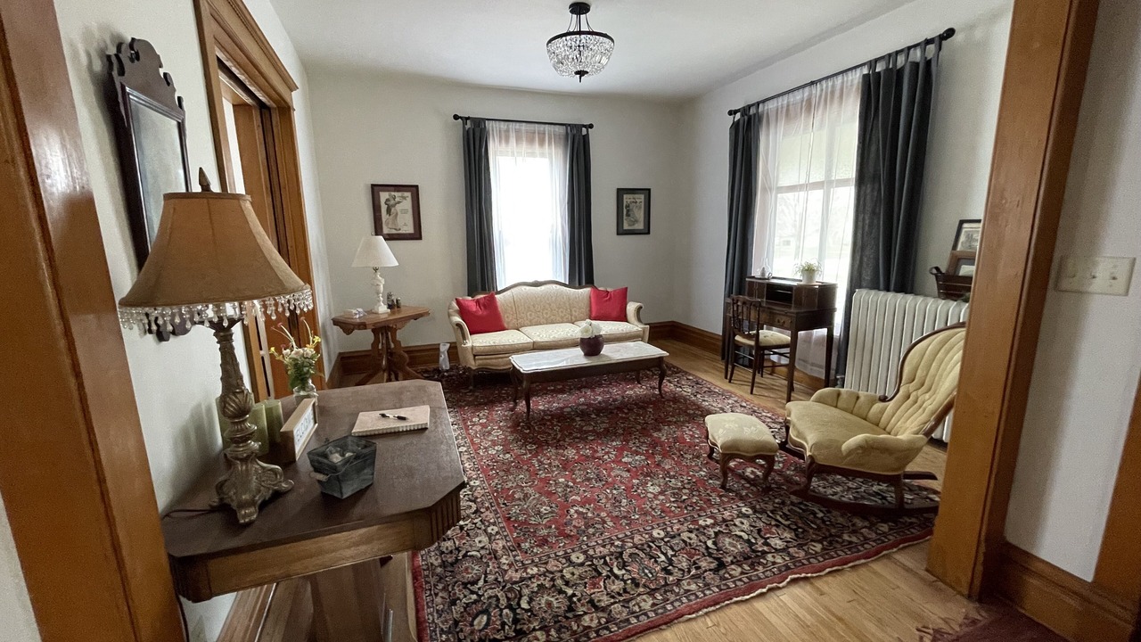 Photo of Livingroom in Storm Lake
