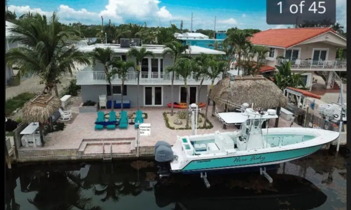 Photo of Others in Tavernier