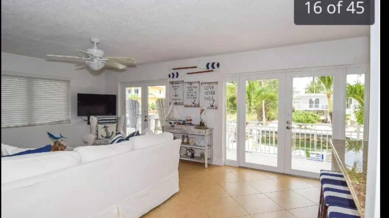 Photo of Livingroom in Tavernier