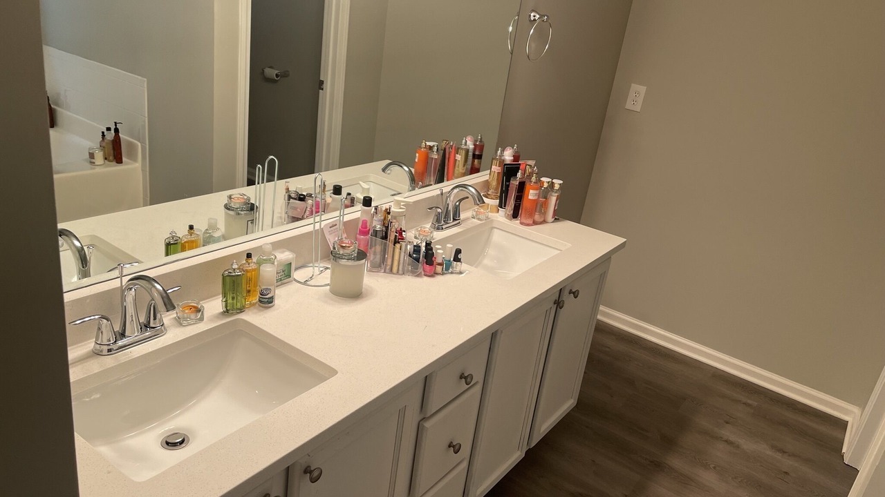 Photo of Bathroom in Cliftondale