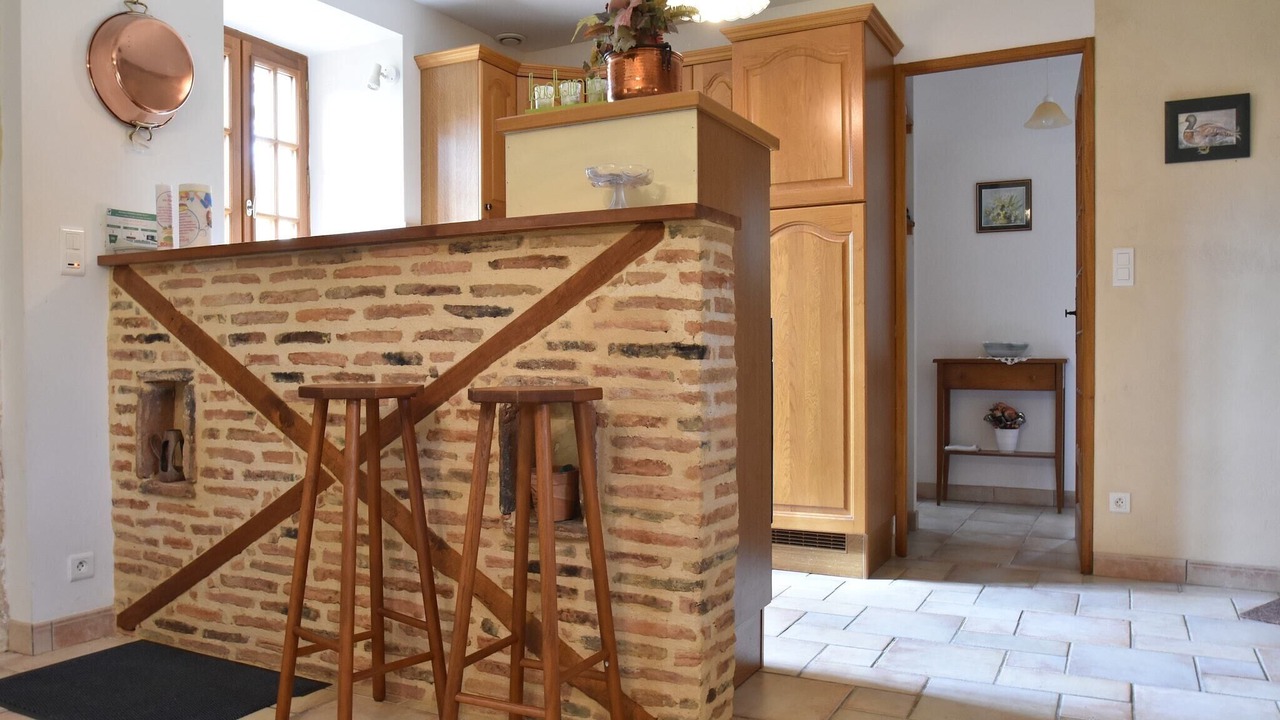 Photo of Others in Uzech