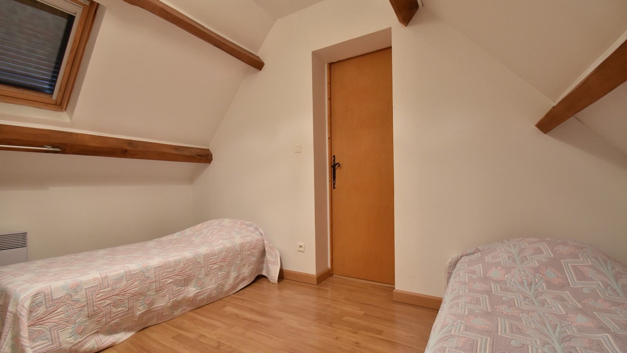 Photo of Others in Uzech