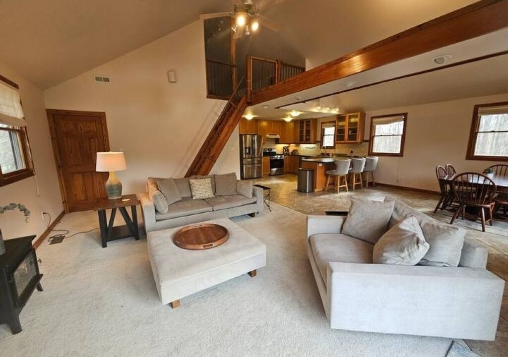 Photo of Livingroom in Pittsboro